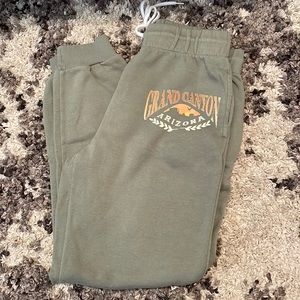 Grand Canyon Sweatpants Size Small